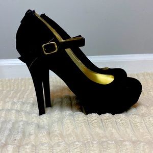 Material girl size 8.5